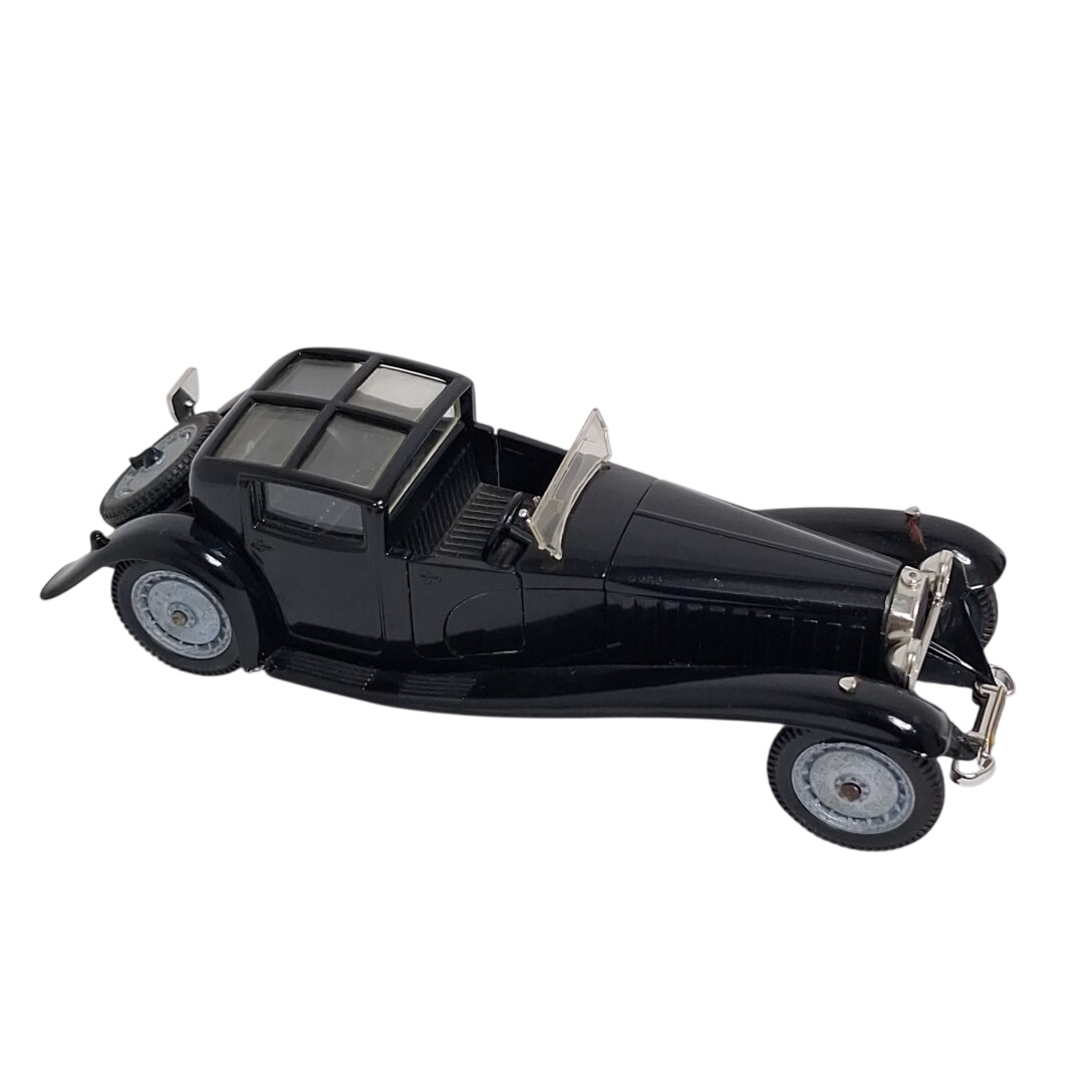 Acheter Voiture miniature Bugatti 41 royale 1930 made in France Bon état - 10,00 € Voiture miniature Bugatti 41 royale 1930 made in France Bon état - reconditionné disponible sur Label Emmaüs